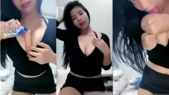 Aulmii Jilat Uting Basah Live Video by Tube8