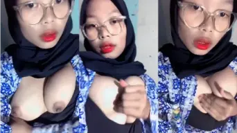 ABG Hijab SM4 Toge Spill Toket Video by Indo18