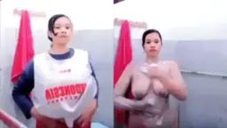 Putri Fatikah di Kamar Mandi Video by SangeLink Putri Fatikah di Kamar Mandi Video by SangeLink