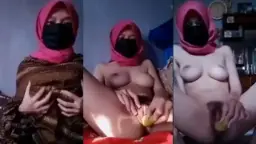 Abg Jilbab Buat Konten Omek Video by KingBokep Abg Jilbab Buat Konten Omek Video by KingBokep