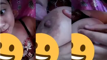 Mbak Nadia Pelintir Uting Susu Gede Video by TXXX