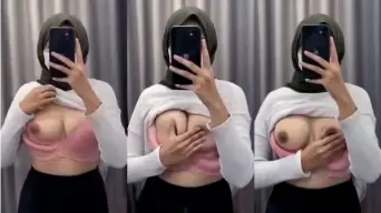 Liza Hijaber Pap Toket Cantik Nih! Video by YourPorn Liza Hijaber Pap Toket Cantik Nih! Video by YourPorn