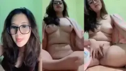 Si Cantik Renata Toket Mulus Live Video by TubeV