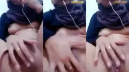 VCS Cewek Jilbab Sange Colmek Mendesah Video by AVTub