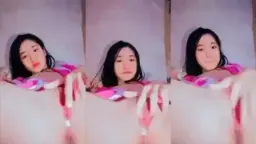 Daun Masih Muda Cantik Colok Memek Pink Perawan Video by FapHouse