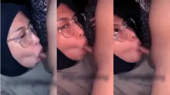 Ukhti Berkacamata Jago Banget Nyepong Video by SangeLink Ukhti Berkacamata Jago Banget Nyepong Video by SangeLink